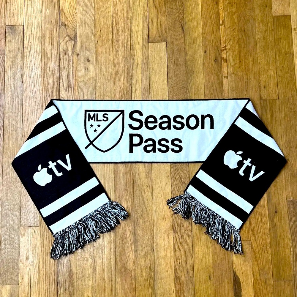 MLS 2023 Soccer Scarf – Apple TV+ Season‎ Pass Black & White| RARE⚽️ NWT